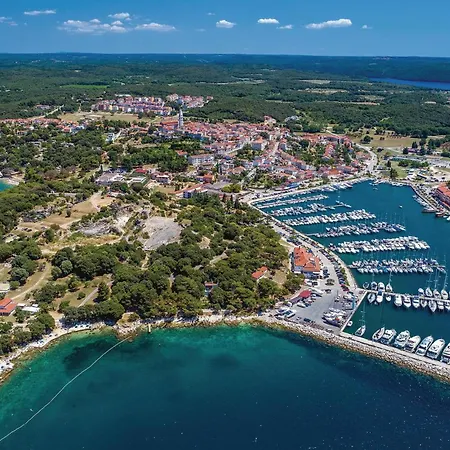 Amazing In With House A Panoramic View